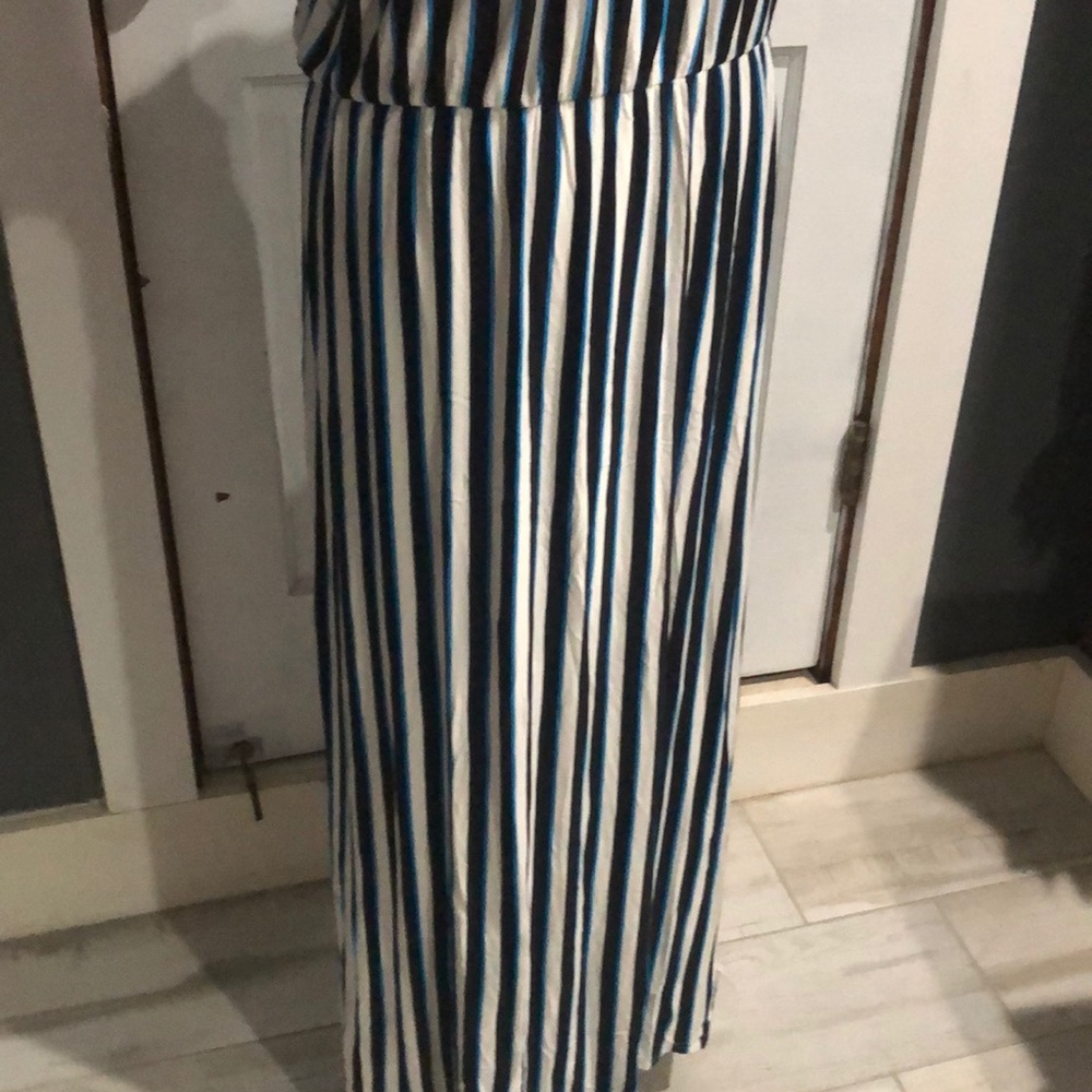 Michel Studio Collection Maxi Dress - Picture 6 of 13